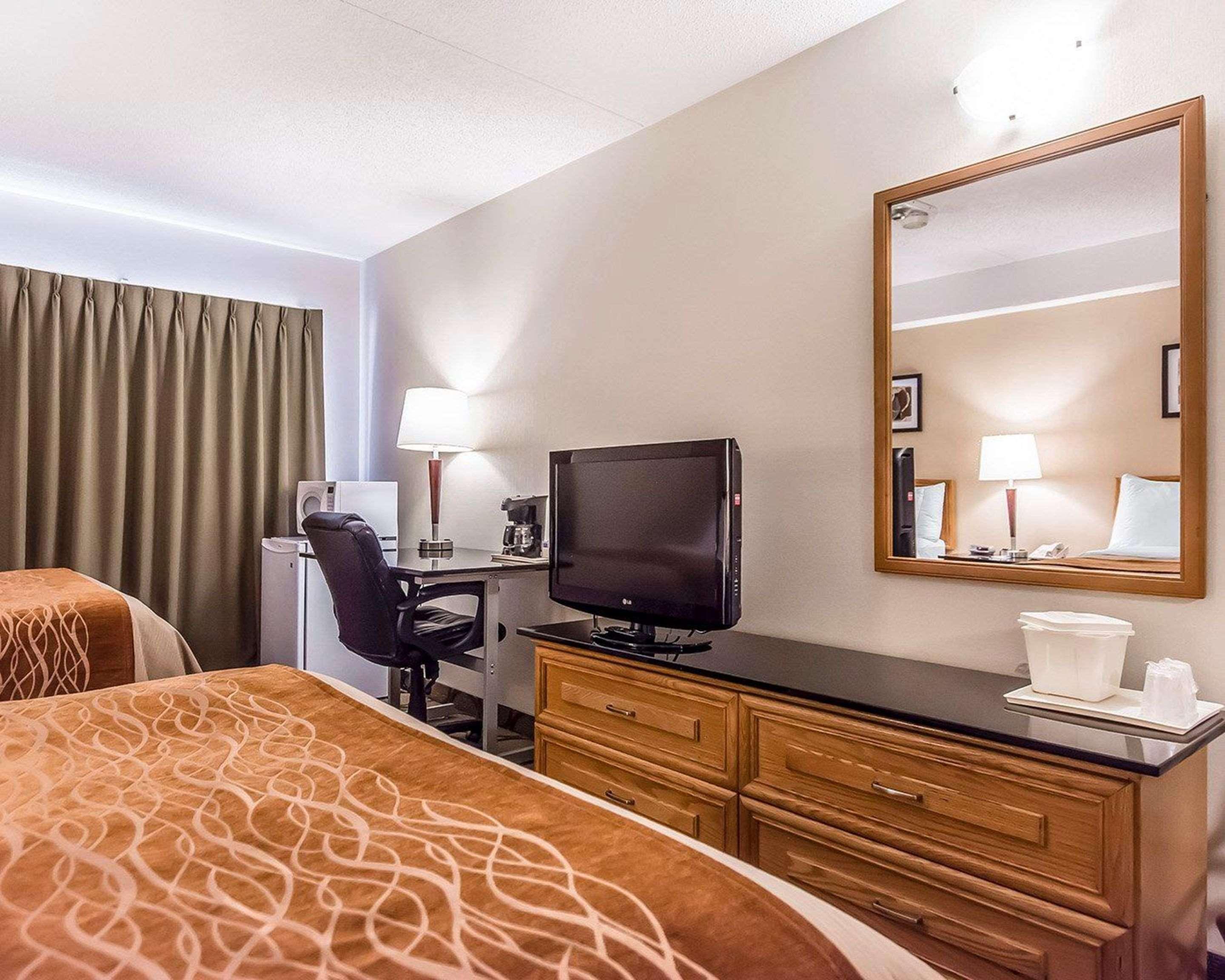 Comfort Inn Rivière-du-Loup Buitenkant foto