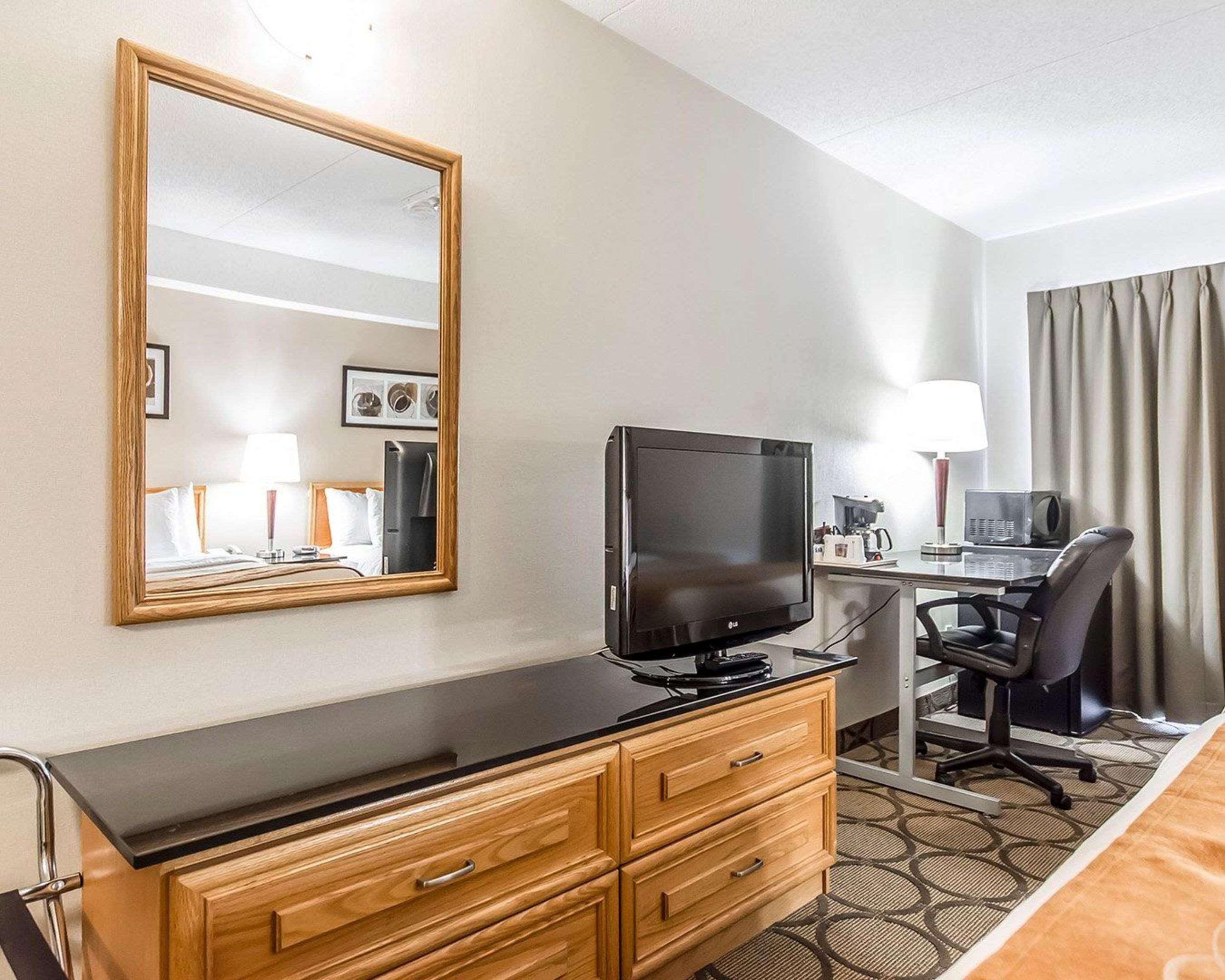 Comfort Inn Rivière-du-Loup Buitenkant foto