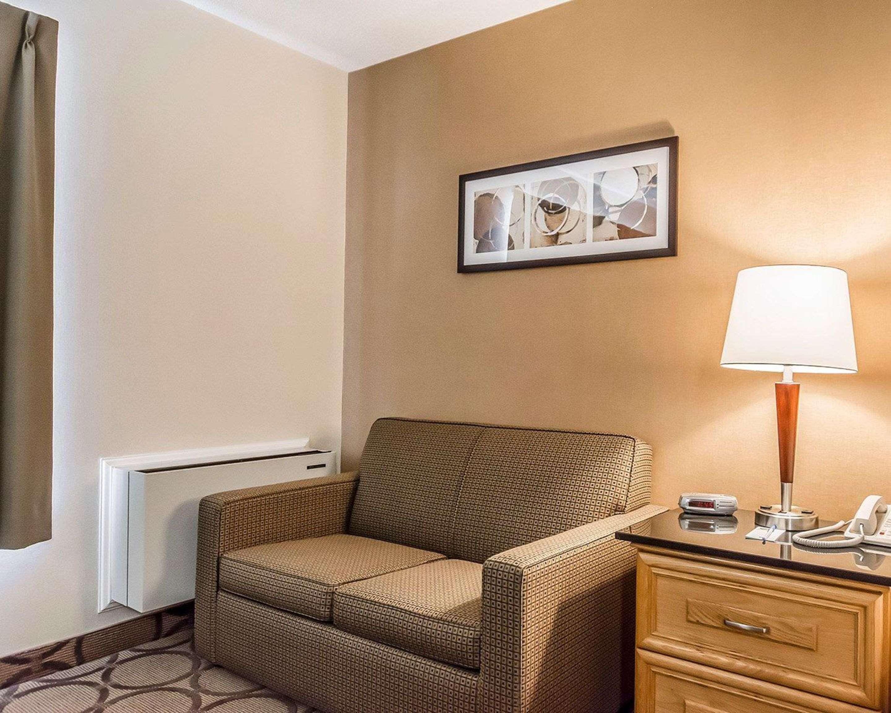 Comfort Inn Rivière-du-Loup Buitenkant foto
