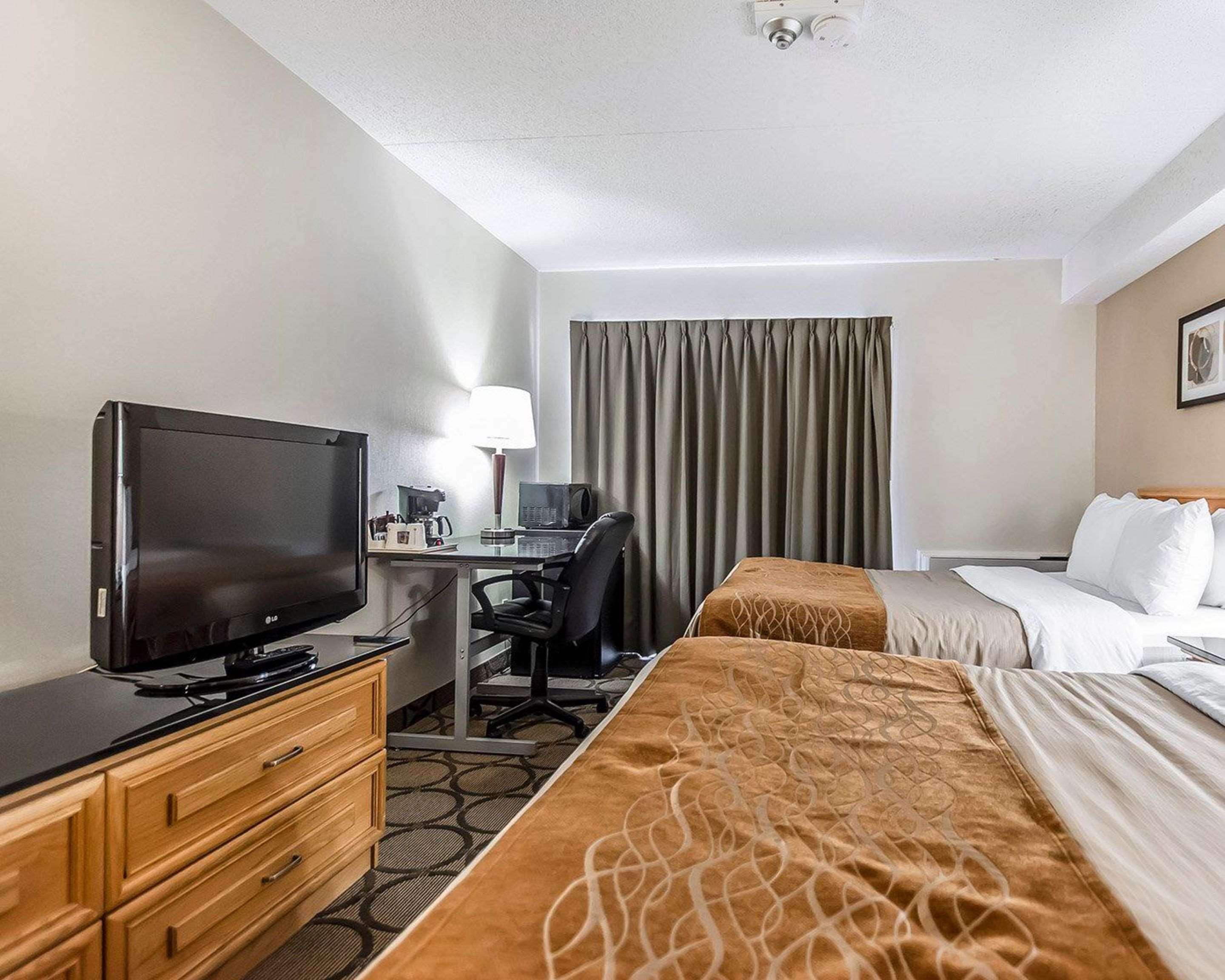 Comfort Inn Rivière-du-Loup Buitenkant foto