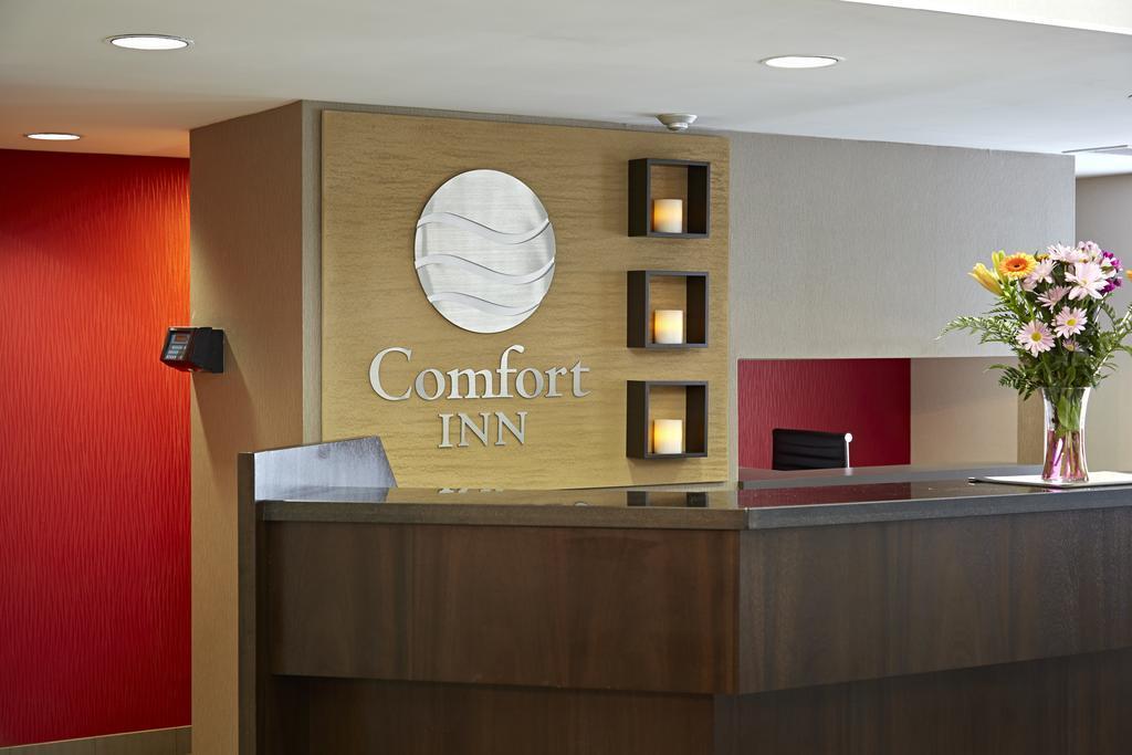 Comfort Inn Rivière-du-Loup Buitenkant foto